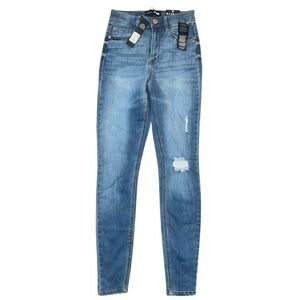 NWT FASHION NOVA All Your Curves Stretch Skinny Jeans Size 3